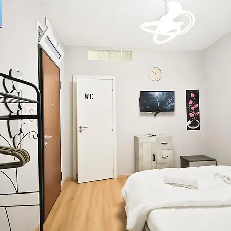 Dal Monsingore Apartment *