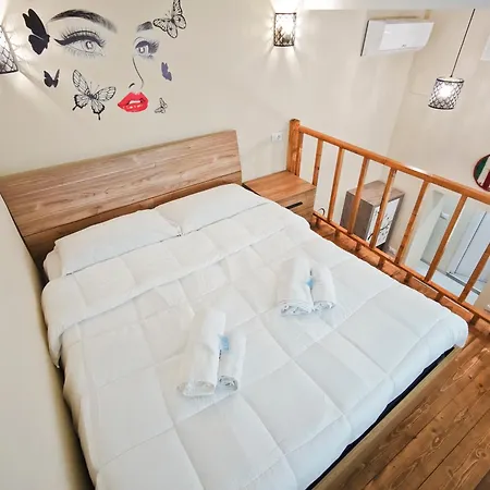 Dal Monsingore Apartment *