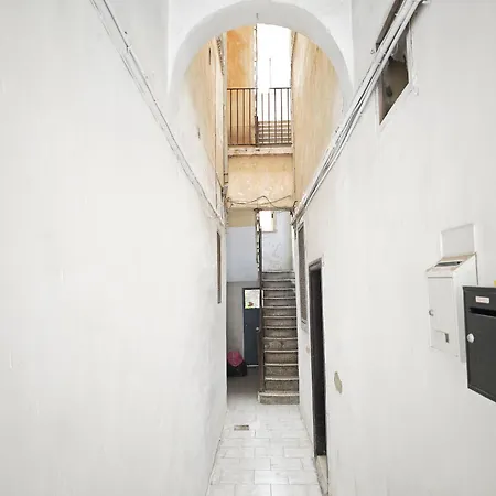 Dal Monsingore Apartment *